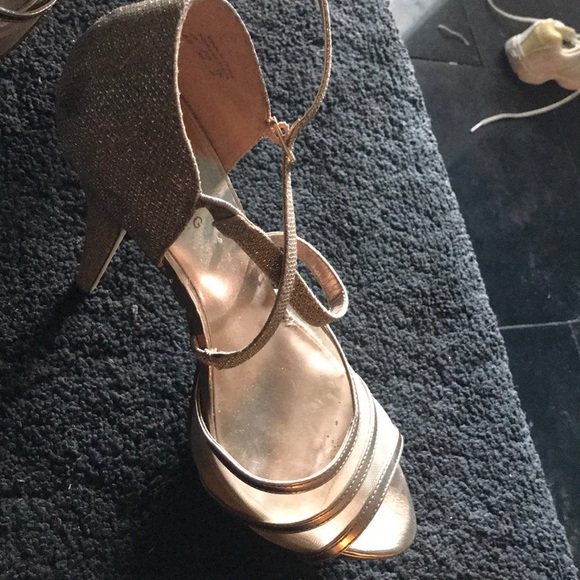 Sparkly heels - Picture 2 of 2